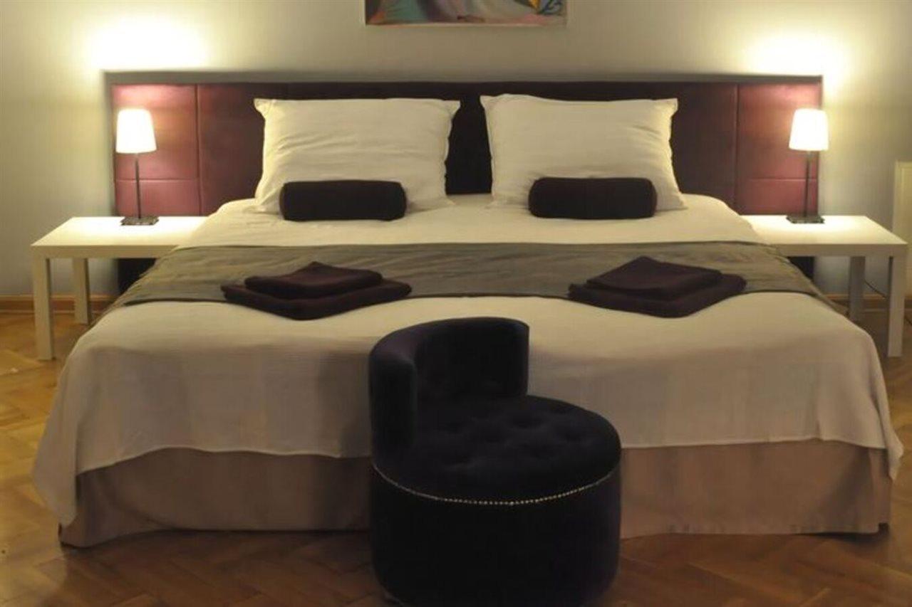 Anton House Hotel Warsaw Exterior photo