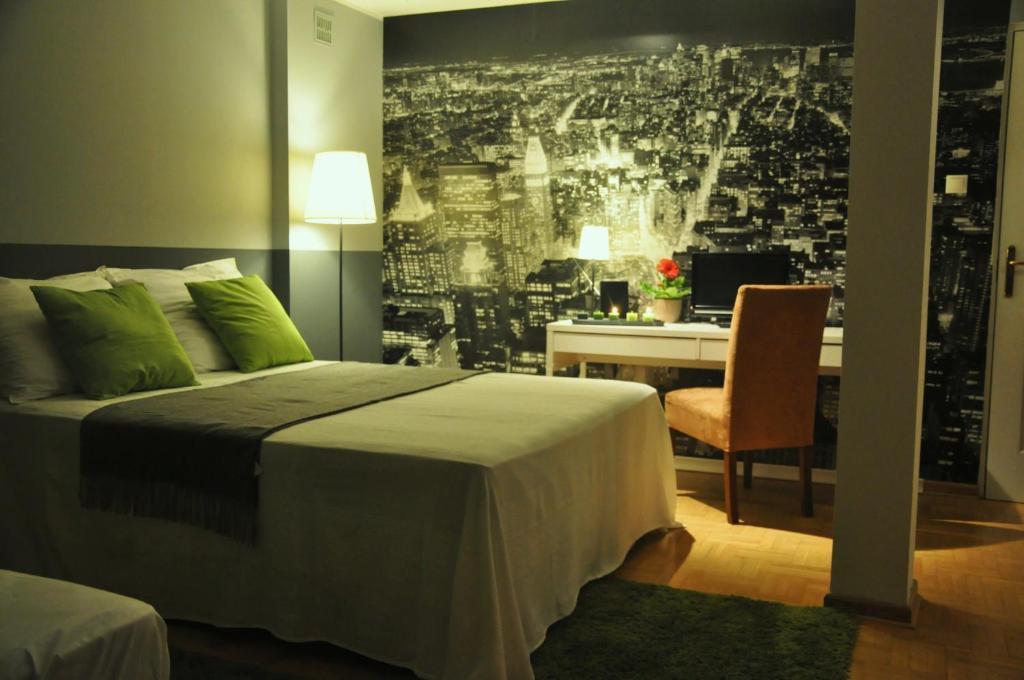 Anton House Hotel Warsaw Room photo