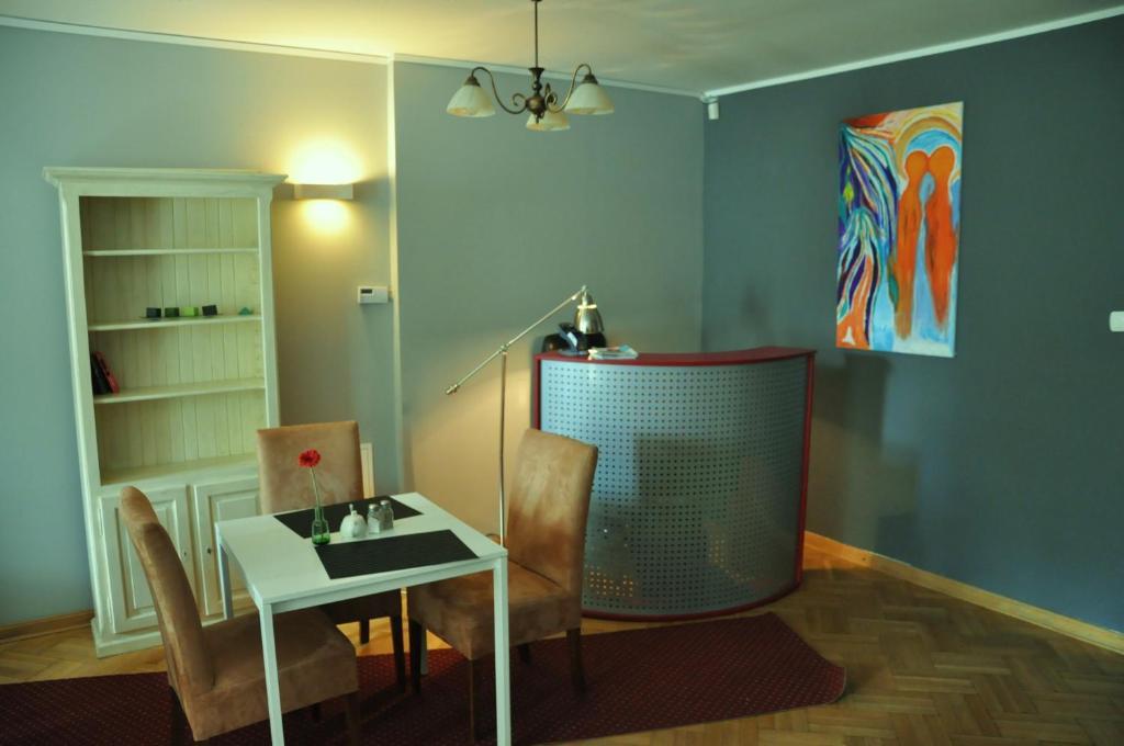 Anton House Hotel Warsaw Exterior photo