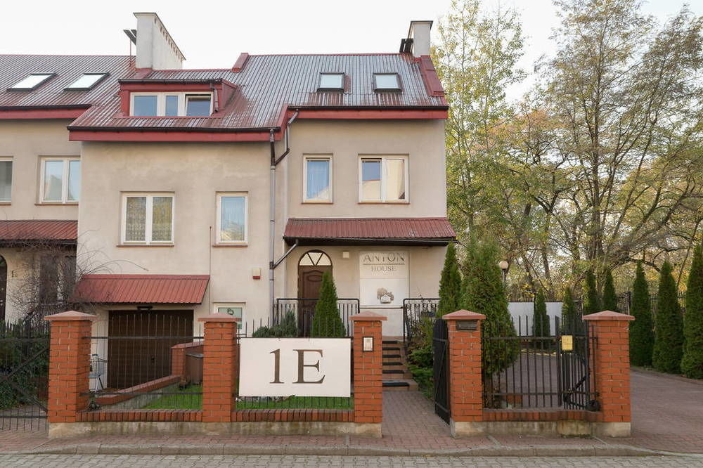 Anton House Hotel Warsaw Exterior photo